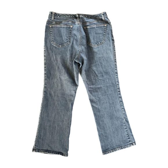 Lands End Straight Leg Jeans, Size 10, Pre-owned - Picture 2 of 5